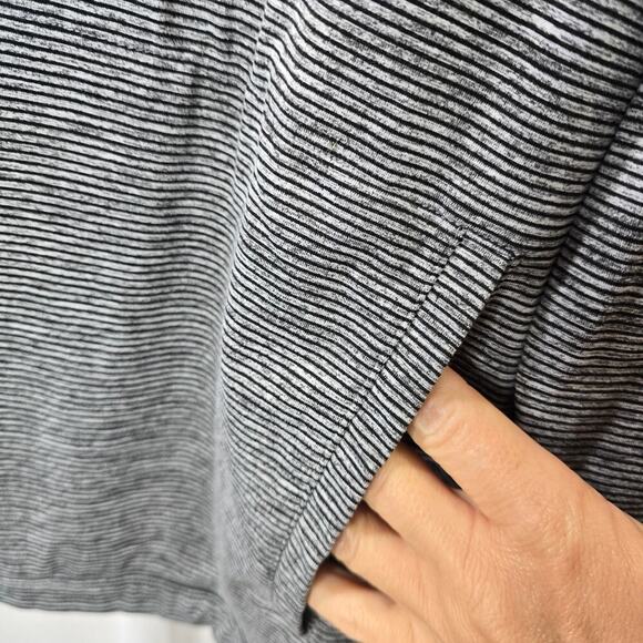 01. ALGO Performance Quick Dry Moisture Wicking Gray Stripe Hooded Top Large - Picture 4 of 7